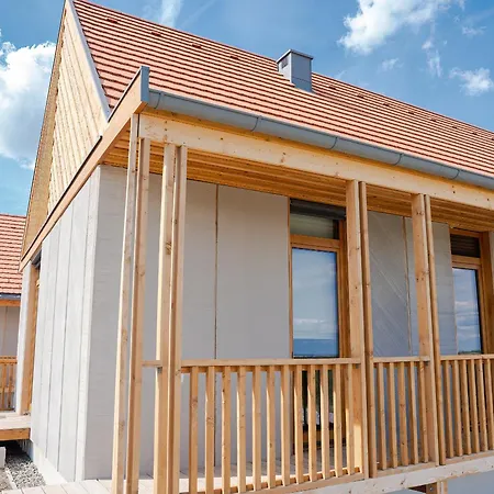 Zengo 11 Kekfrankos Apartman, Nadap